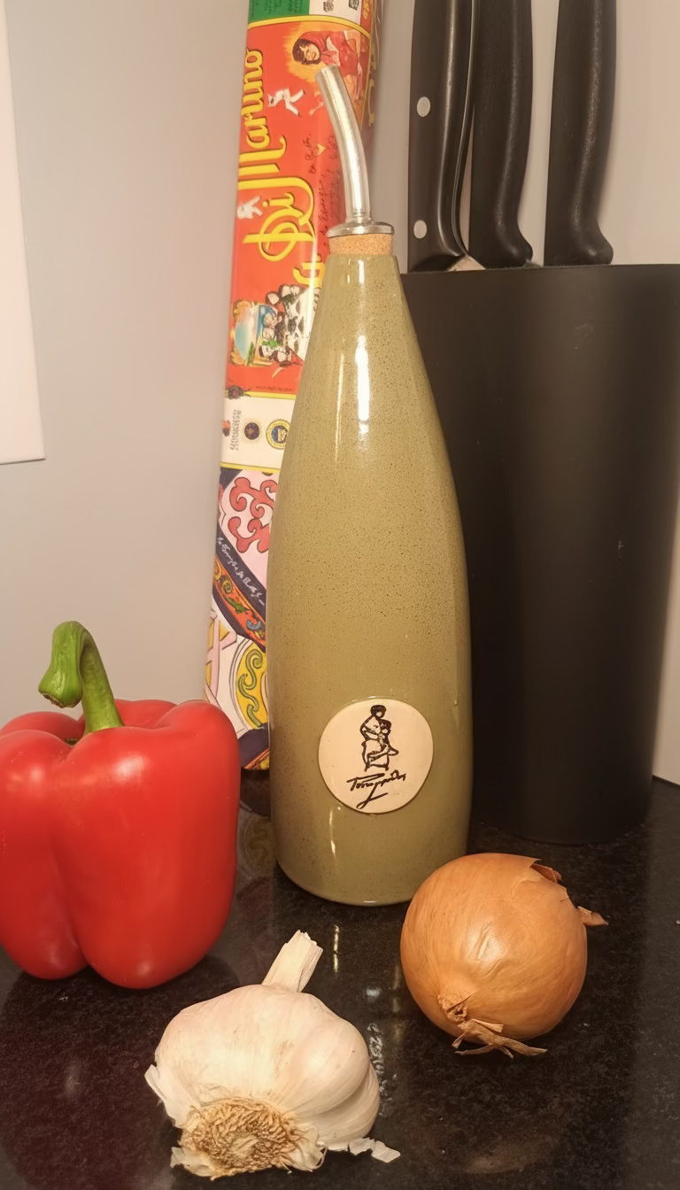 Handgefertigte_Keramikflasche_Panagopoulos_Olivenoel